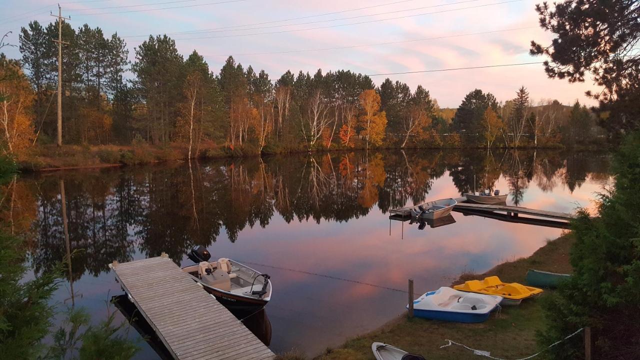 All Star Resort Madawaska Exteriör bild