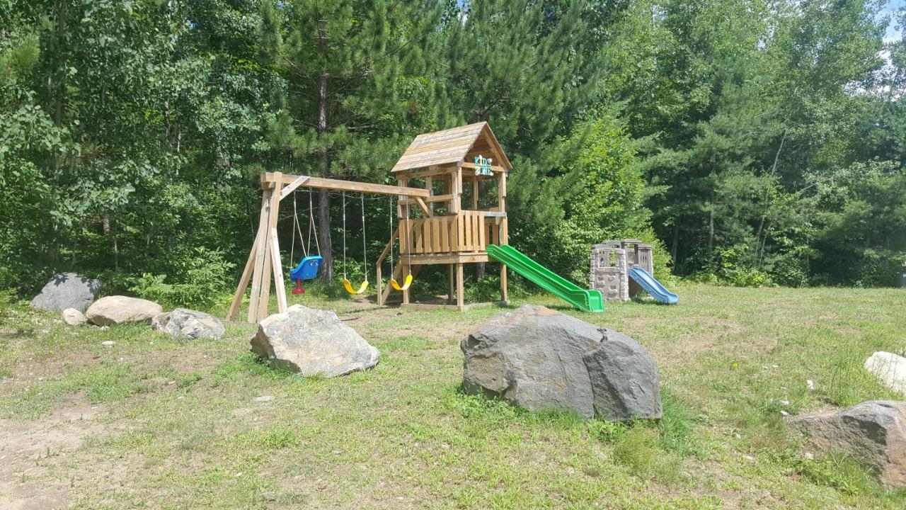 All Star Resort Madawaska Exteriör bild